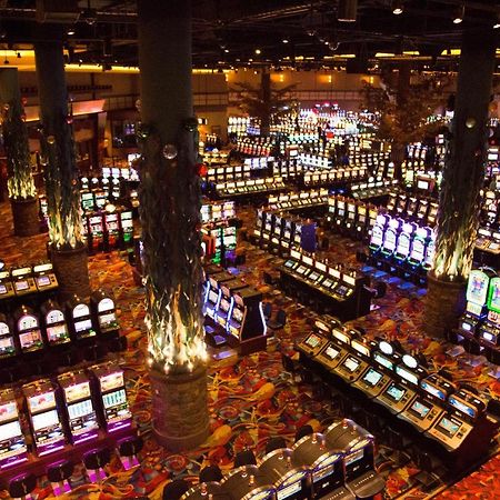 Bally'S Twin River Lincoln Casino & Hotel Eksteriør billede