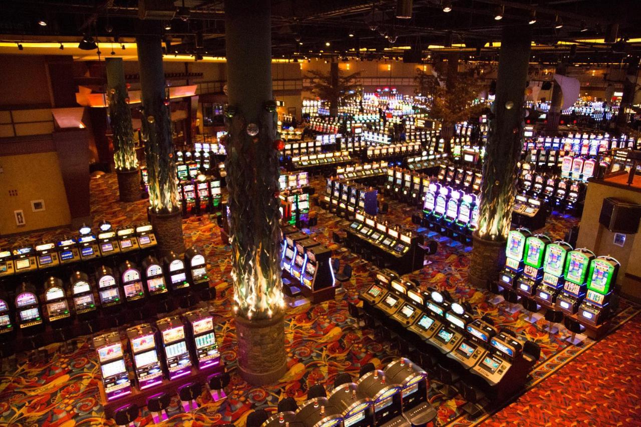 Bally'S Twin River Lincoln Casino & Hotel Eksteriør billede